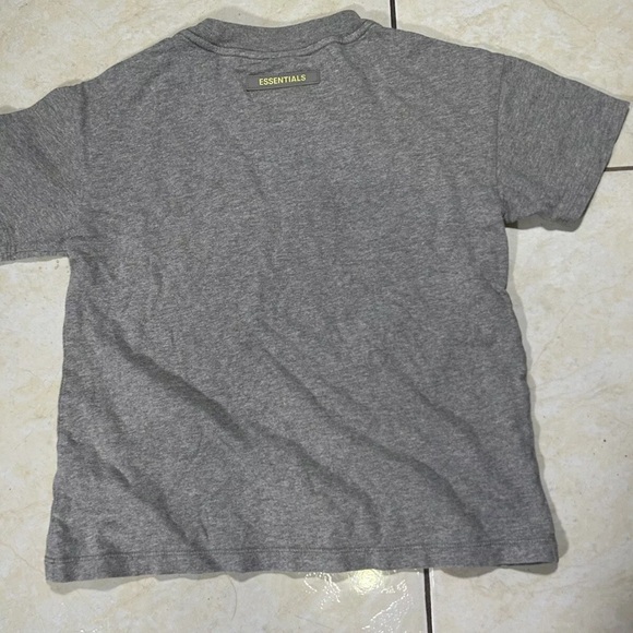 Essentials Fear Of God Kids shirt (Sz 8m) DAMAGE - Picture 9 of 10